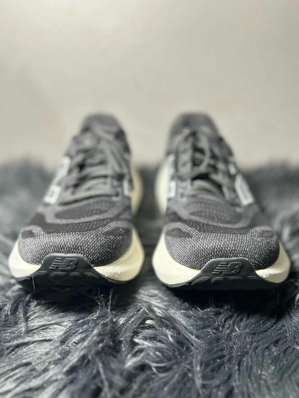 New Balance Gray Fresh Foam Running Sneakers Size 9.5 W / 8 Men’s